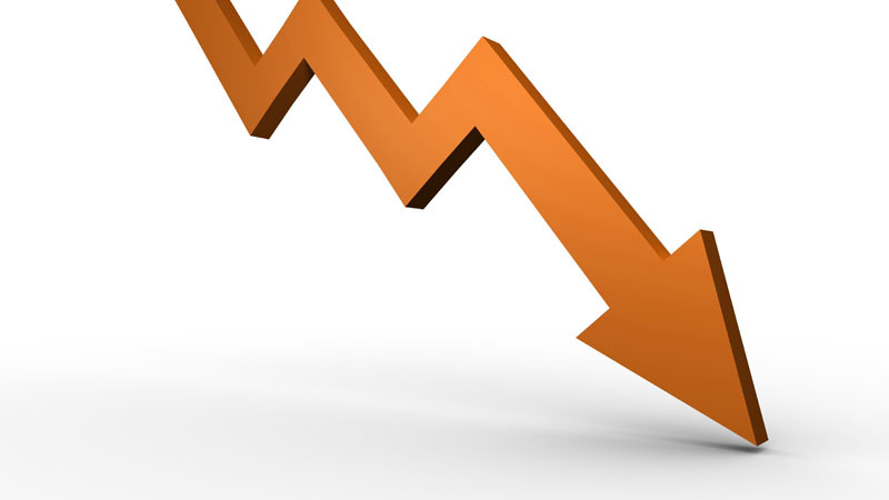 Flèche orange descendante symbolisant une baisse